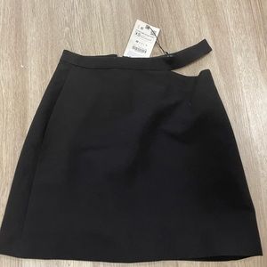 Zara skirt in black